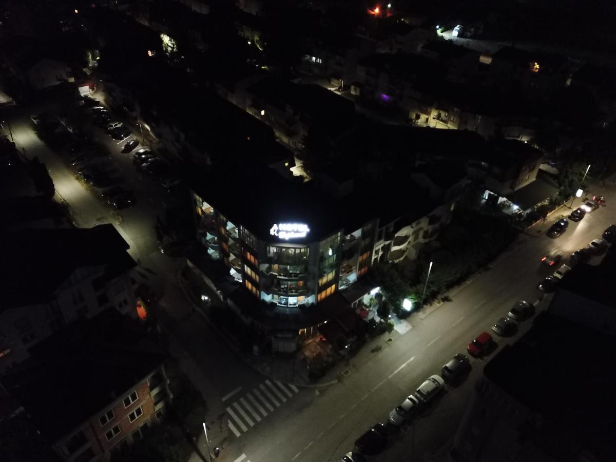 Hotel Diplomat Plus Охрид Экстерьер фото
